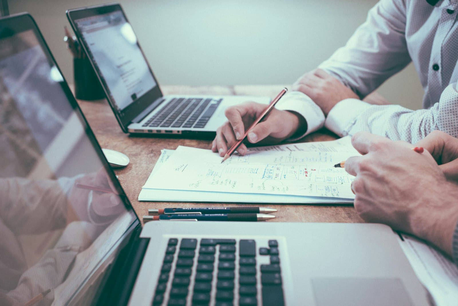 The Enterprise Buyer's Checklist for Selecting a Custom Software Development Partner (2026 Guide)